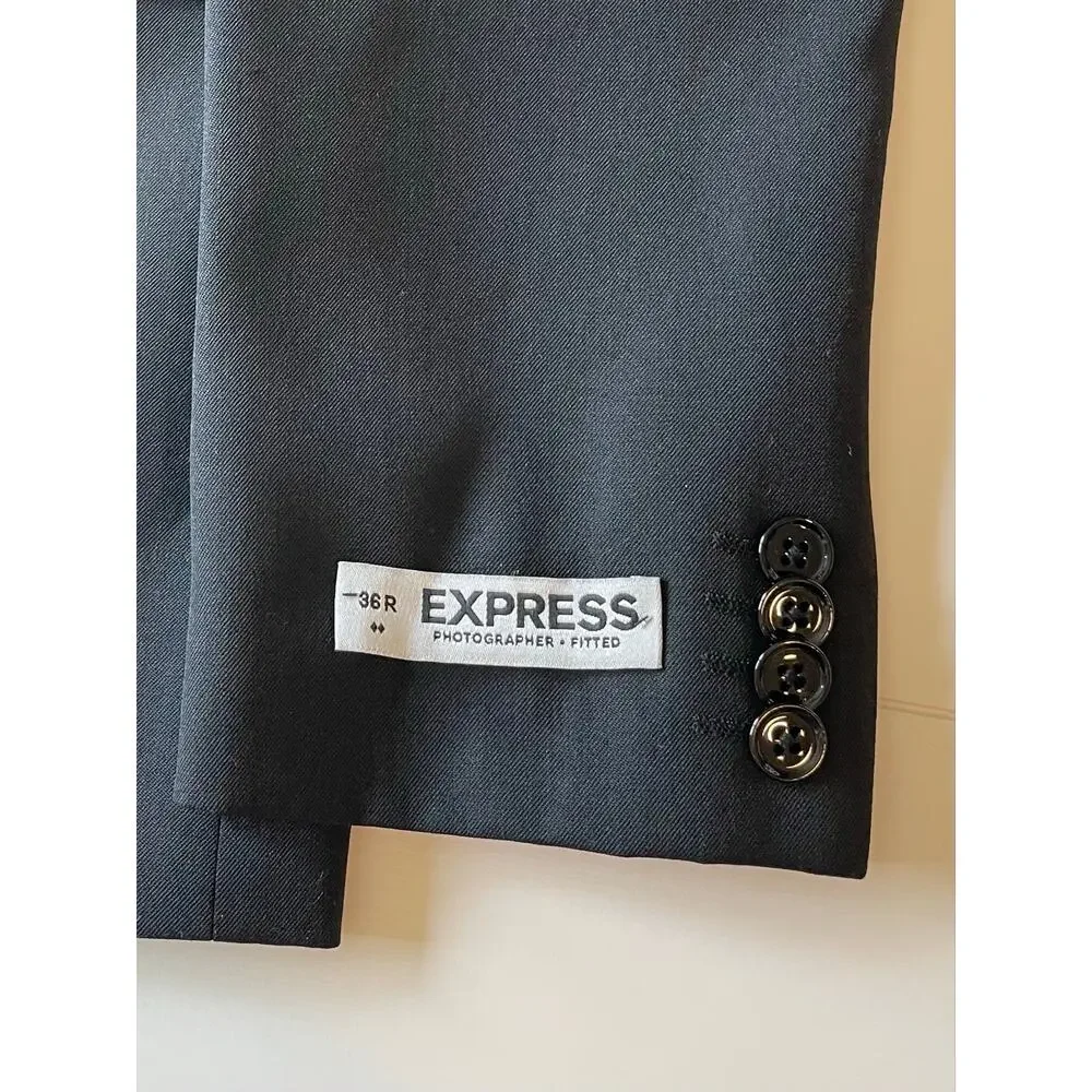 Express nwot photographer